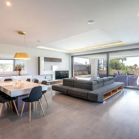 Casa de Férias Luxury Near Sao Rafael
